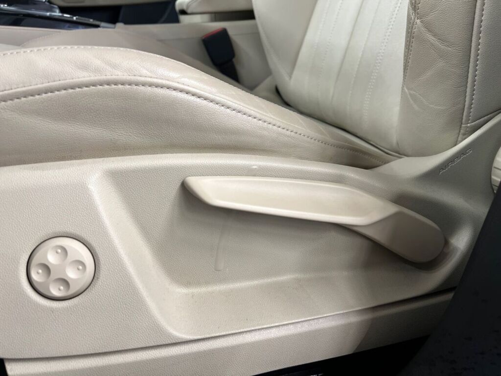 Audi Q5 2023 Musta