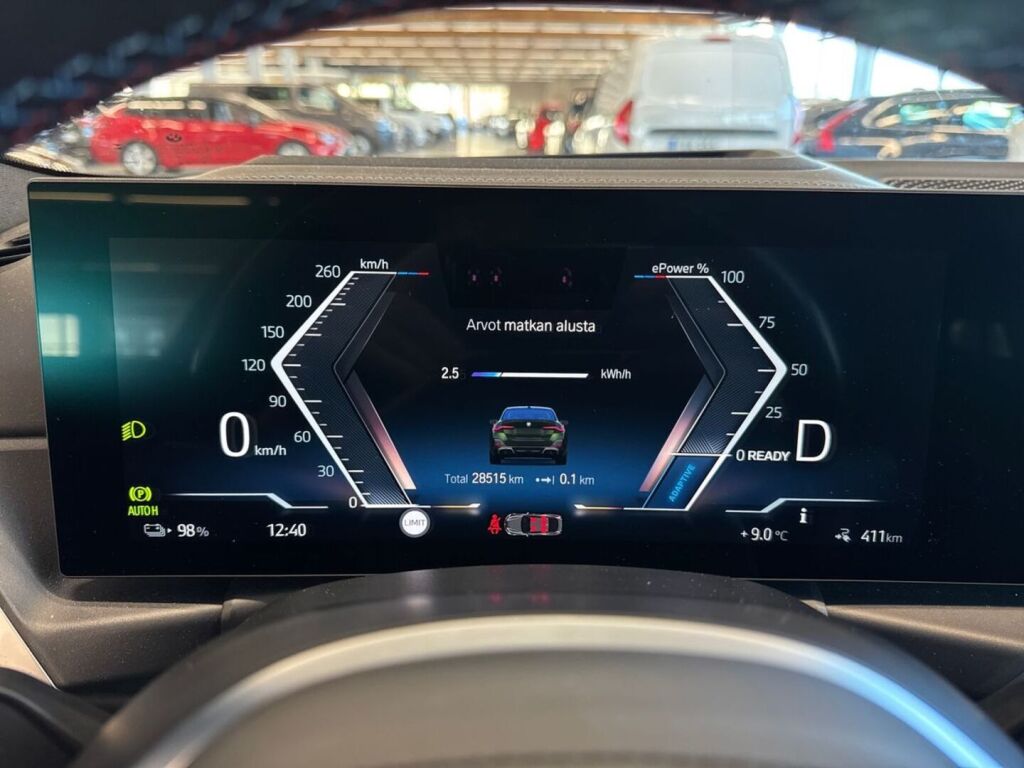 BMW i4 M50 2023 Metallinhohto Vihreä (Sanremo Green)