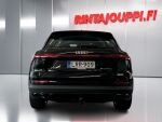 Audi e-tron 2020 Musta