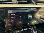 Audi e-tron 2020 Musta