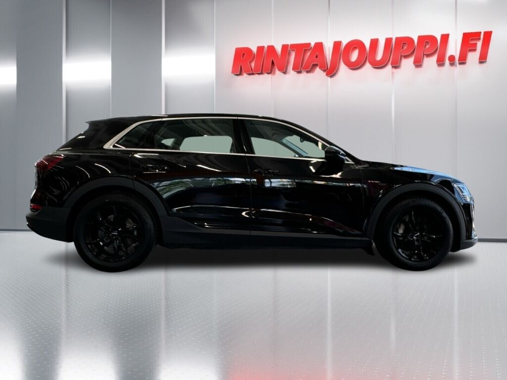 Audi e-tron 2020 Musta