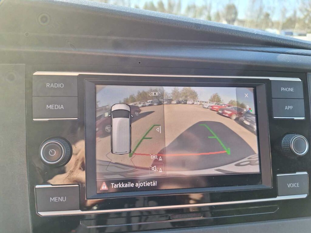 Volkswagen Transporter 2022 Valkoinen