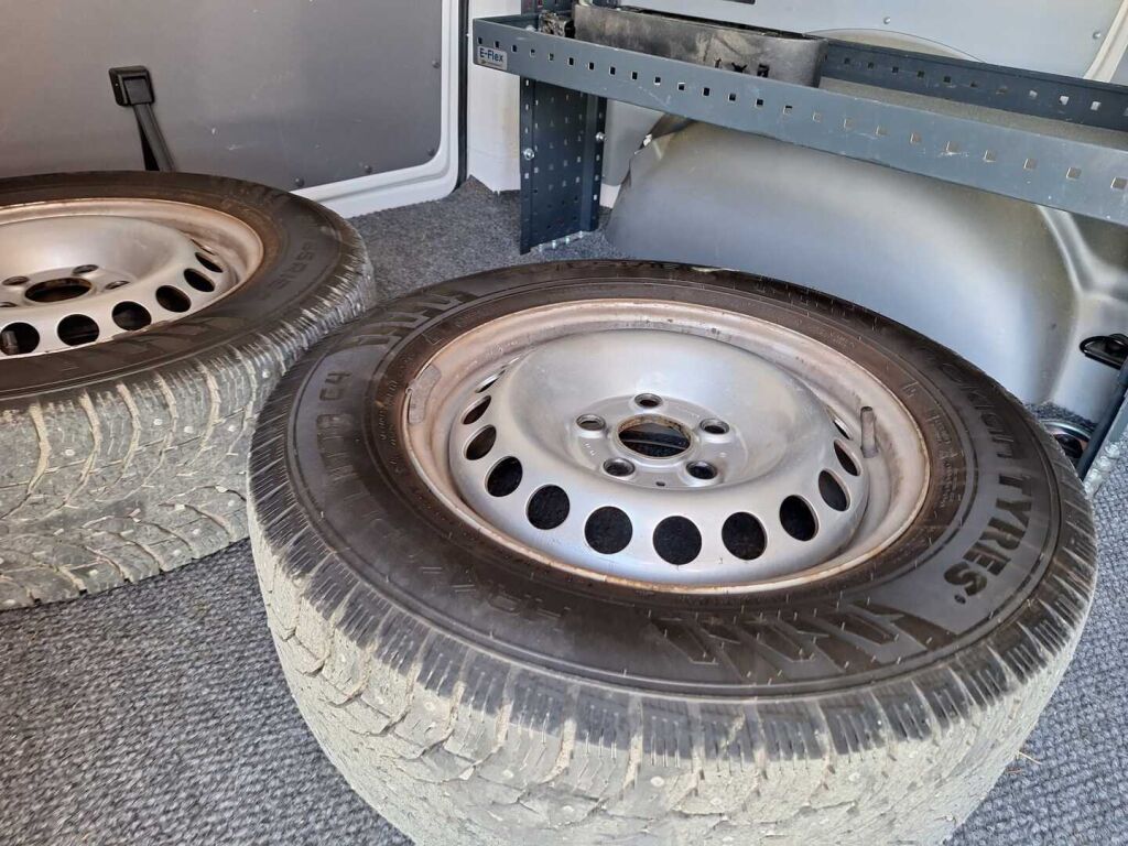 Volkswagen Transporter 2022 Valkoinen