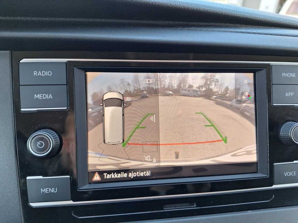 Volkswagen Transporter 2022 Valkoinen