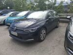 Volkswagen Golf 2023 Musta