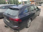 Volkswagen Golf 2023 Musta