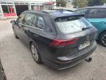 Volkswagen Golf 2023 Musta