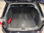 Volkswagen Golf 2023 Musta