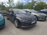 Volkswagen Golf 2023 Musta