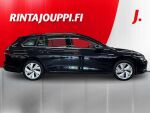 Volkswagen Golf 2023 Musta