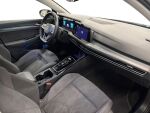 Volkswagen Golf 2023 Musta