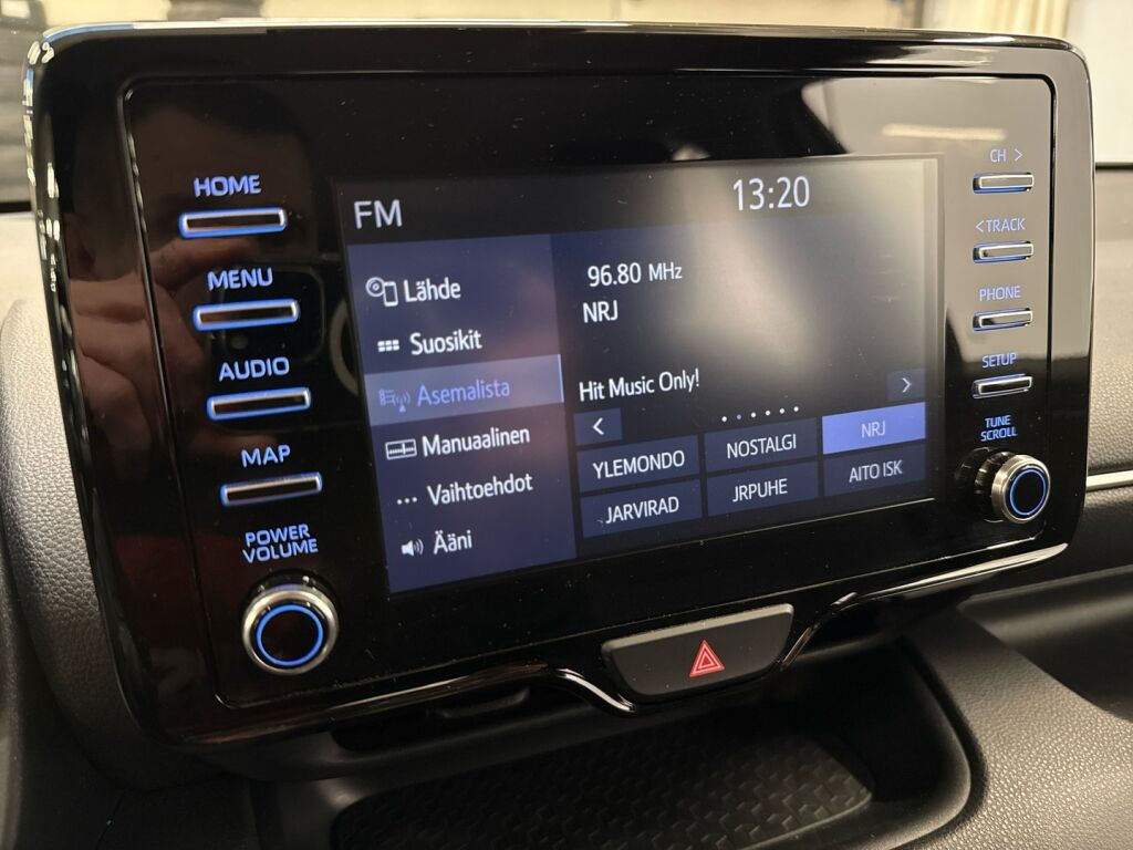 Toyota Yaris 2022 Valkoinen