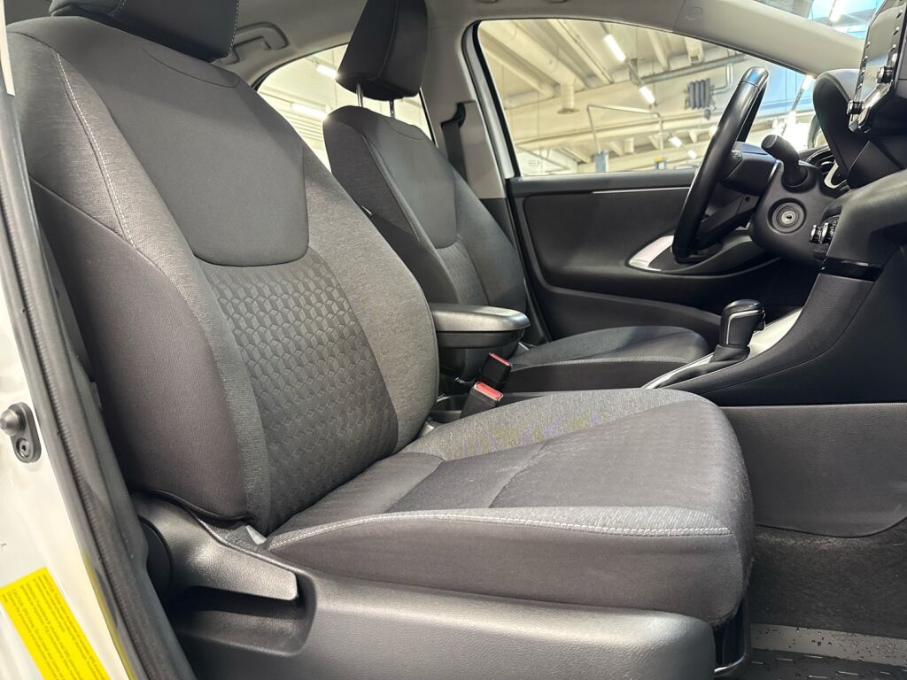 Toyota Yaris 2022 Valkoinen