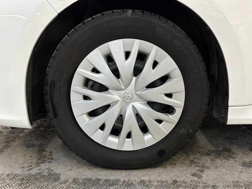 Toyota Yaris 2022 Valkoinen