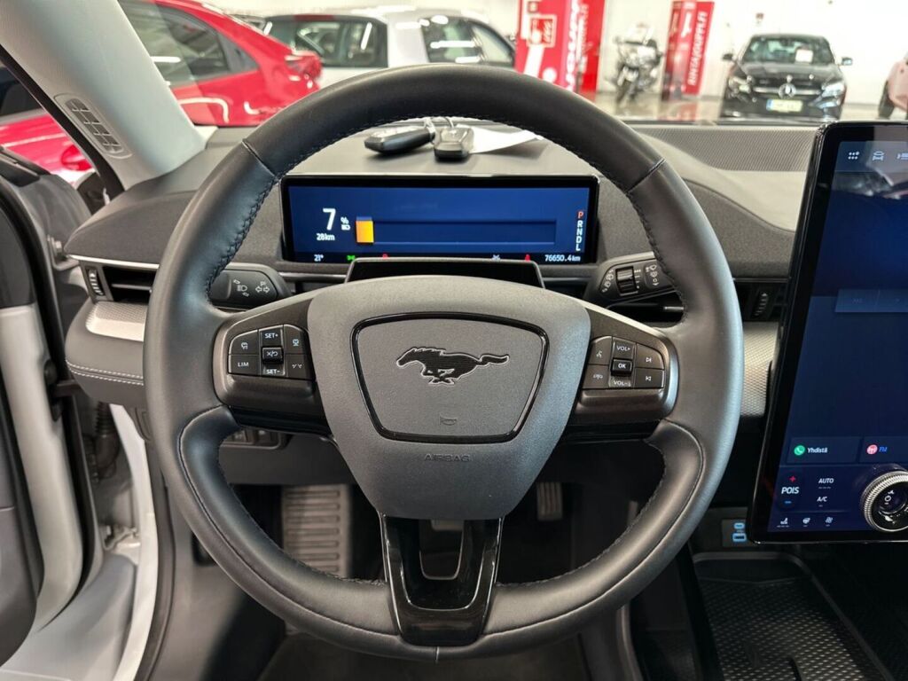 Ford Mustang Mach-E 2022 Valkoinen