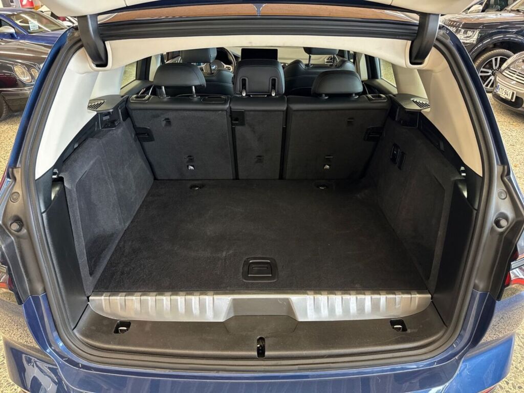 BMW X3 2023 Sininen