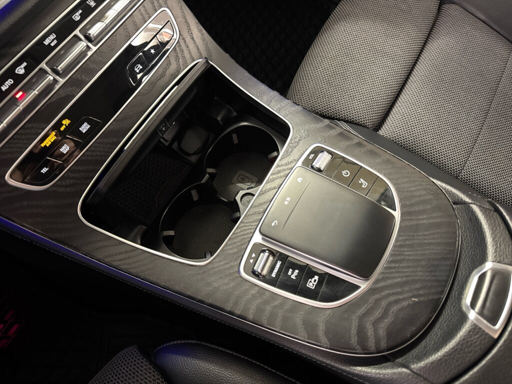 Mercedes-Benz E 2021 Harmaa