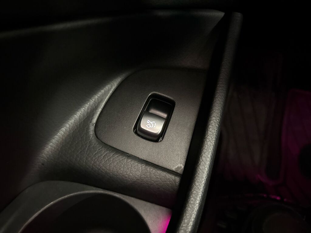 Mercedes-Benz E 2021 Harmaa