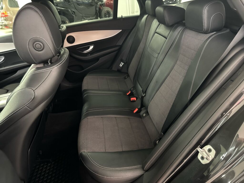 Mercedes-Benz E 2021 Harmaa