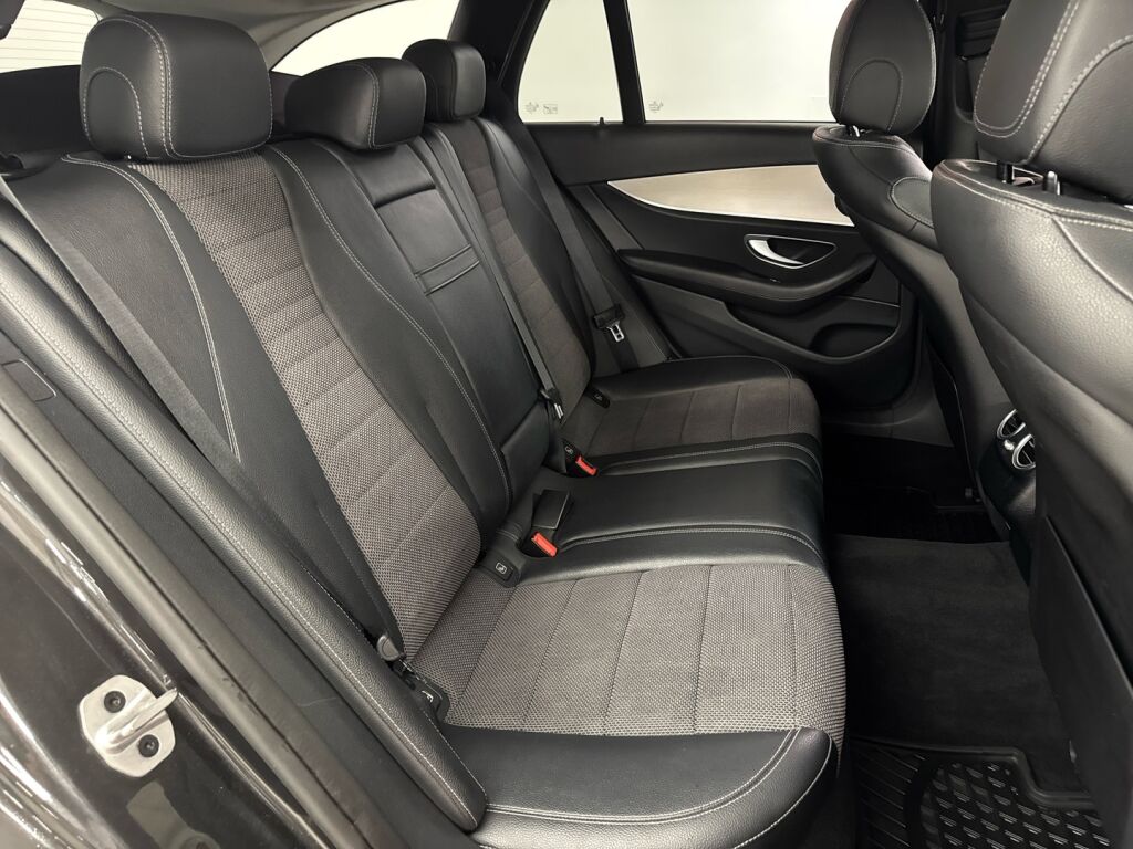 Mercedes-Benz E 2021 Harmaa