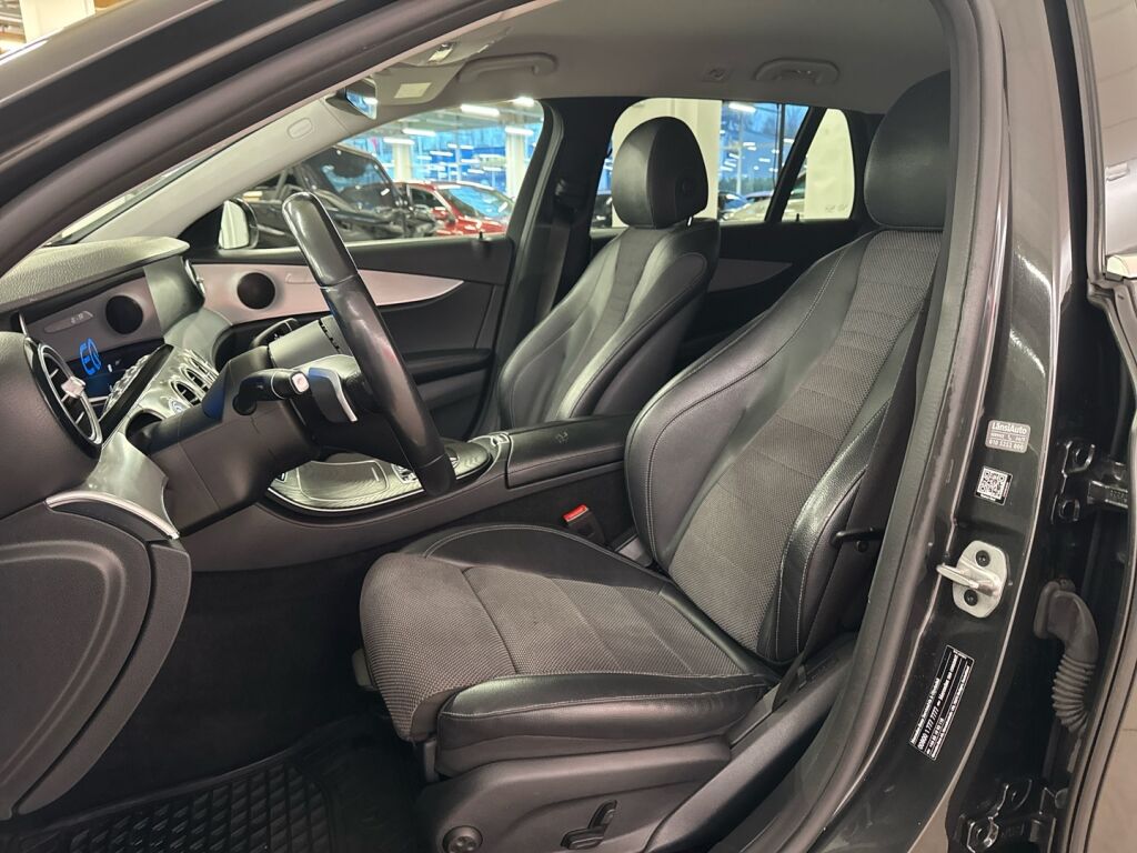 Mercedes-Benz E 2021 Harmaa