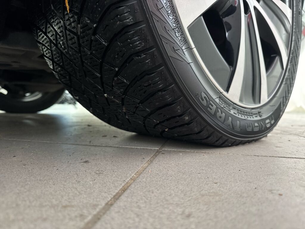 Mercedes-Benz E 2021 Harmaa