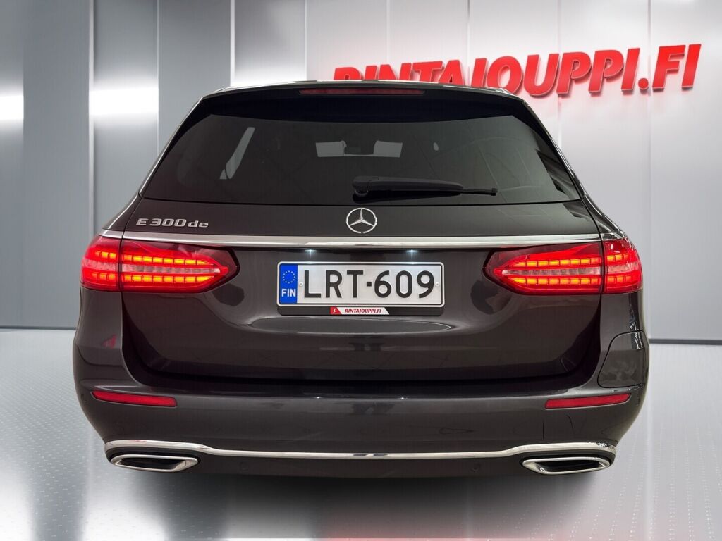 Mercedes-Benz E 2021 Harmaa