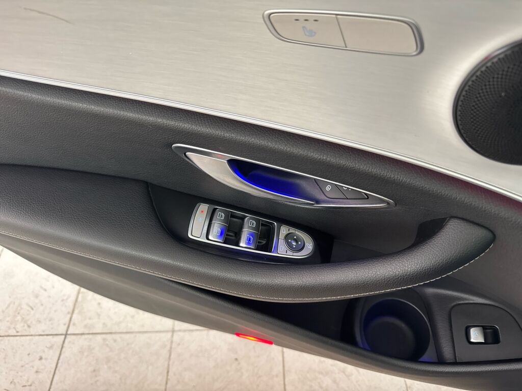 Mercedes-Benz E 2021 Harmaa