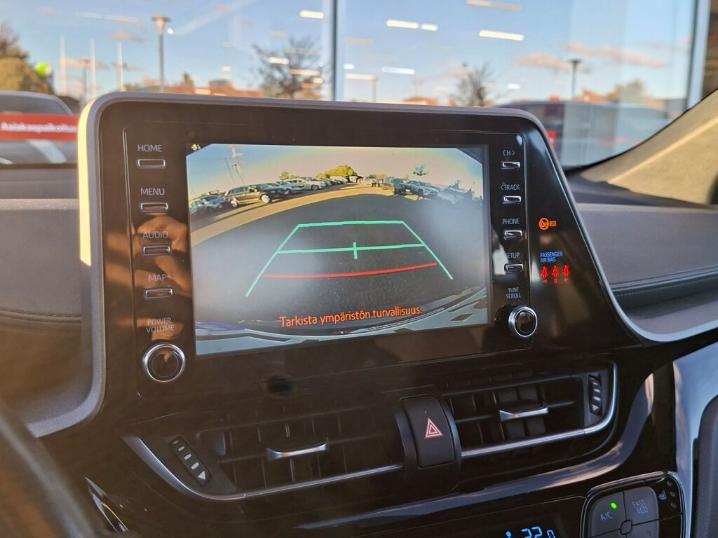 Toyota C-HR 2023 Harmaa