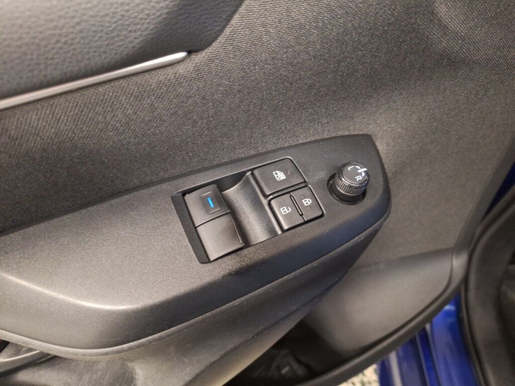 Toyota Yaris 2022 Sininen