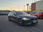 Volvo V60 2022 Sininen