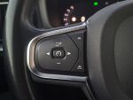 Volvo V60 2022 Sininen