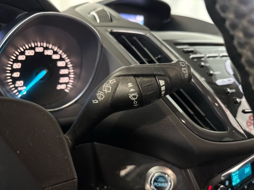 Ford Kuga 2013 Sininen