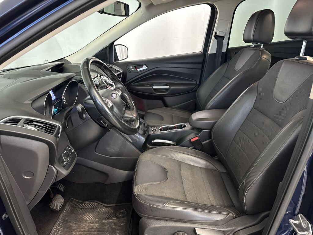 Ford Kuga 2013 Sininen