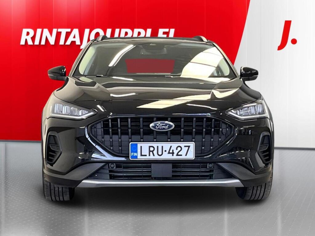 Ford Focus 2022 Musta