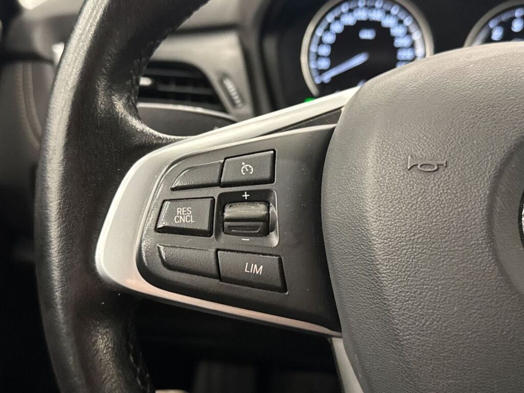 BMW 218 2022 Sininen
