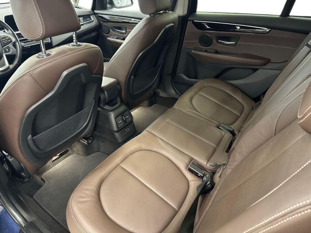 BMW 218 2022 Sininen