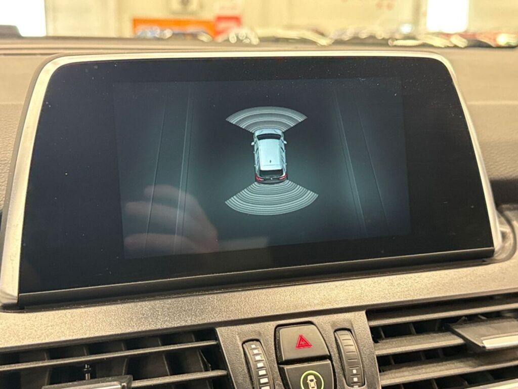 BMW 218 2022 Sininen
