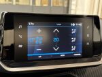 Peugeot 2008 2023 Oranssi