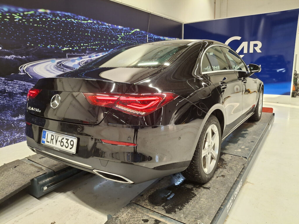 Mercedes-Benz CLA 2023 Musta