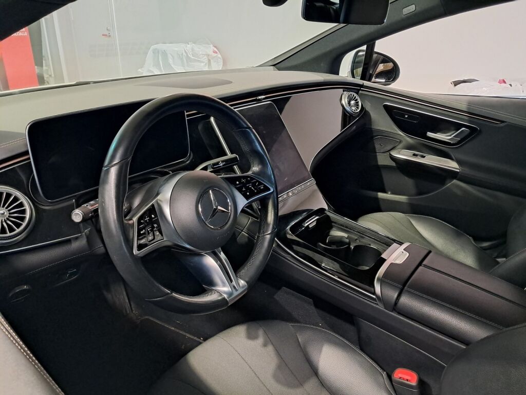 Mercedes-Benz EQE 2023 Valkoinen