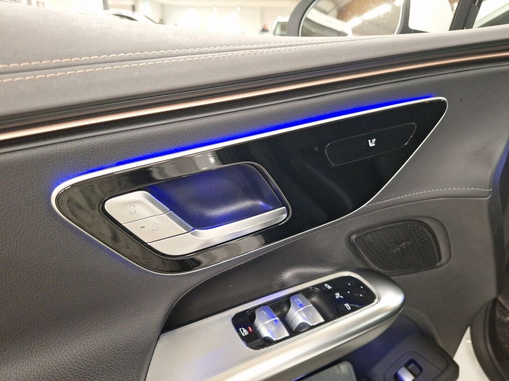 Mercedes-Benz EQE 2023 Valkoinen