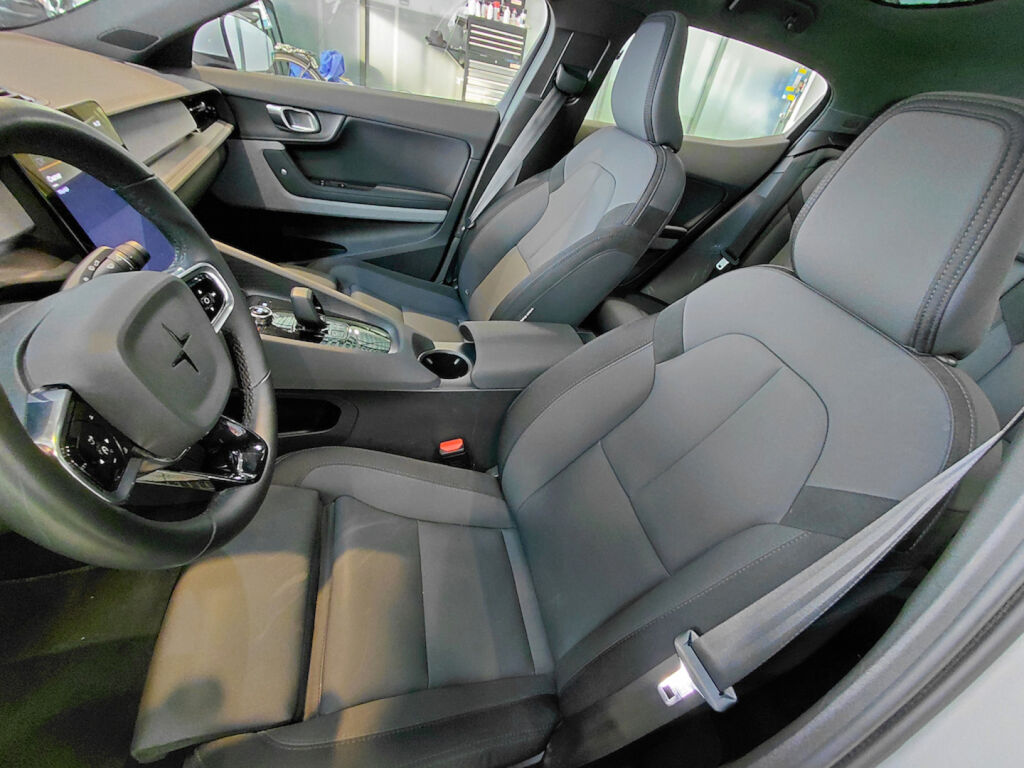 Polestar 2 2022 Harmaa