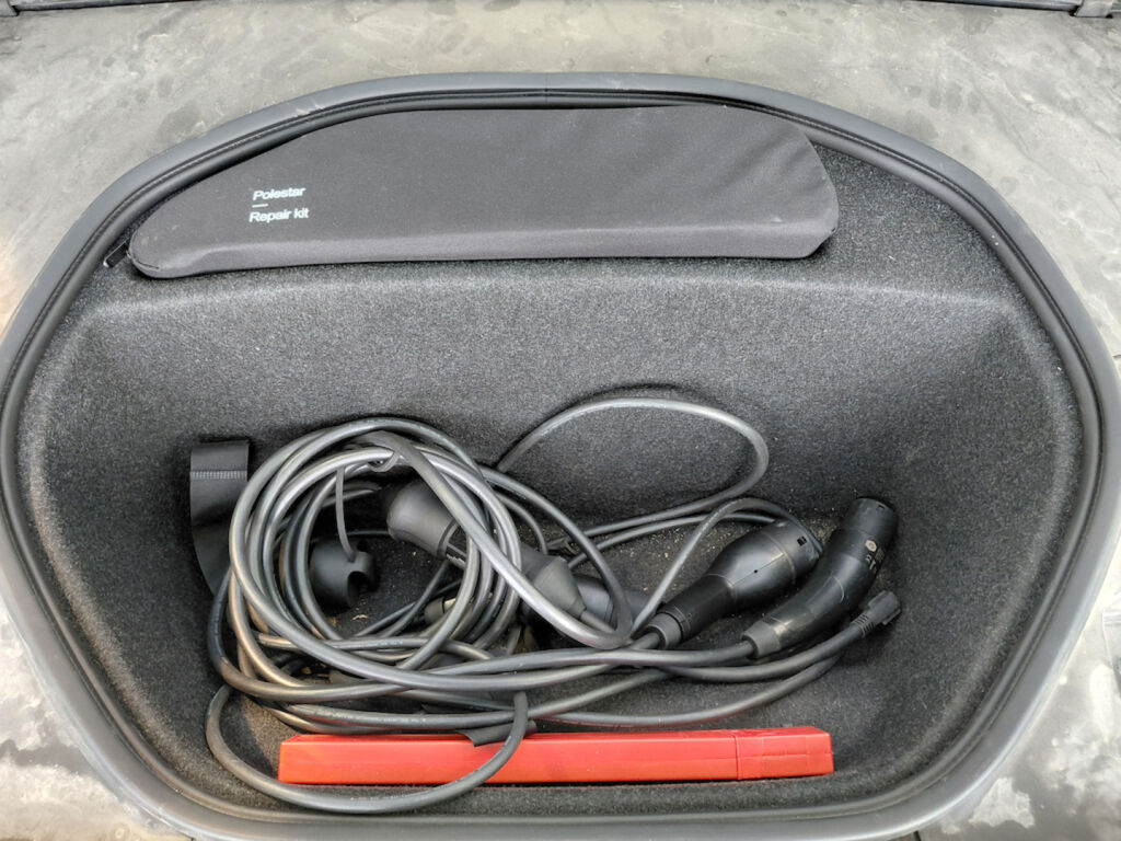 Polestar 2 2022 Harmaa