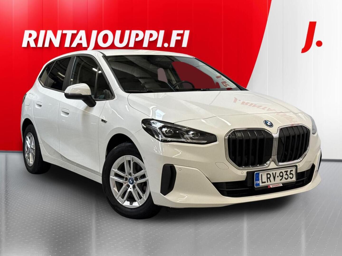 BMW 225