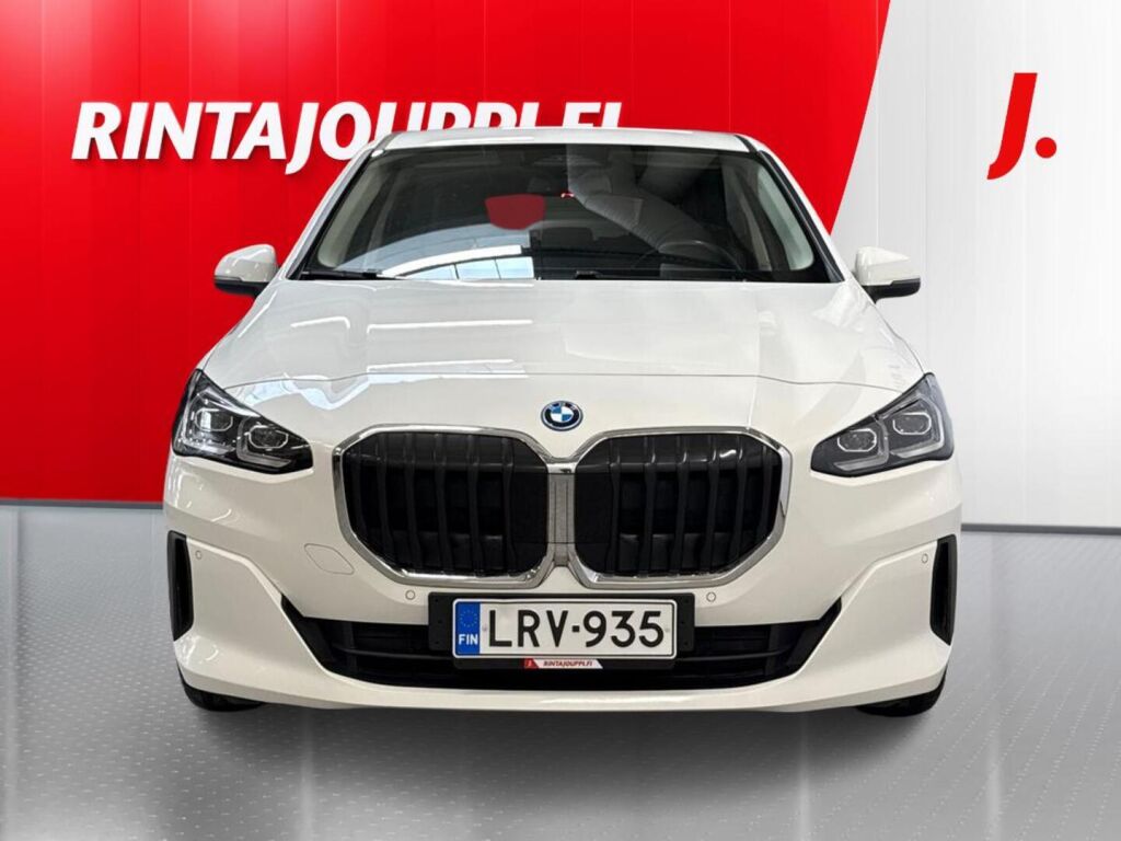 BMW 225 2023 Valkoinen