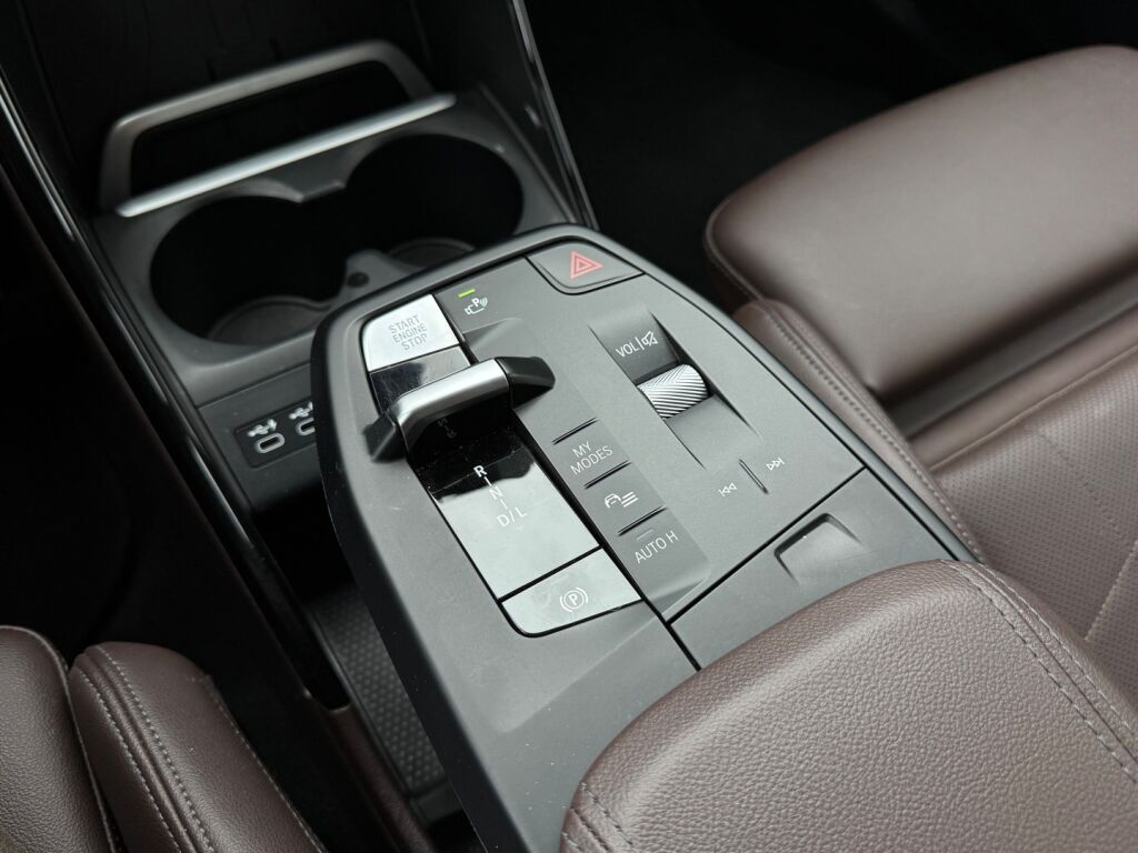 BMW 225 2023 Valkoinen