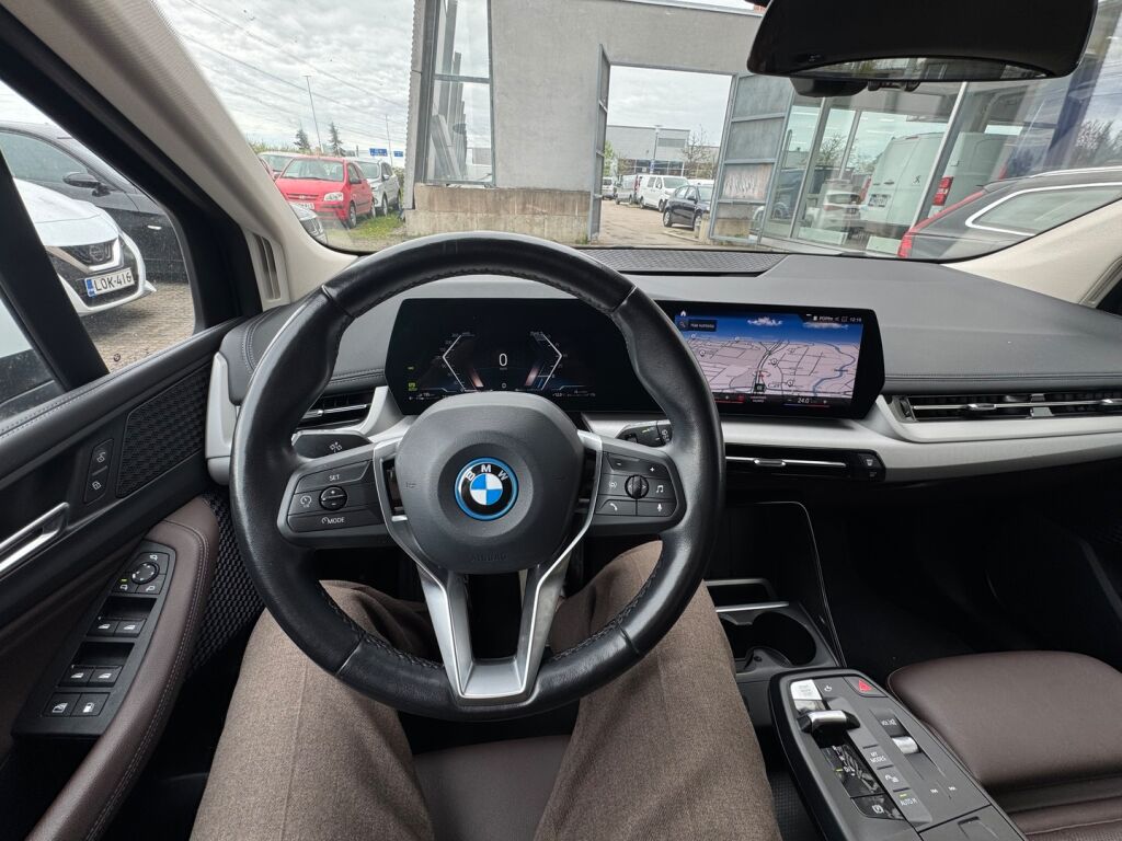 BMW 225 2023 Valkoinen