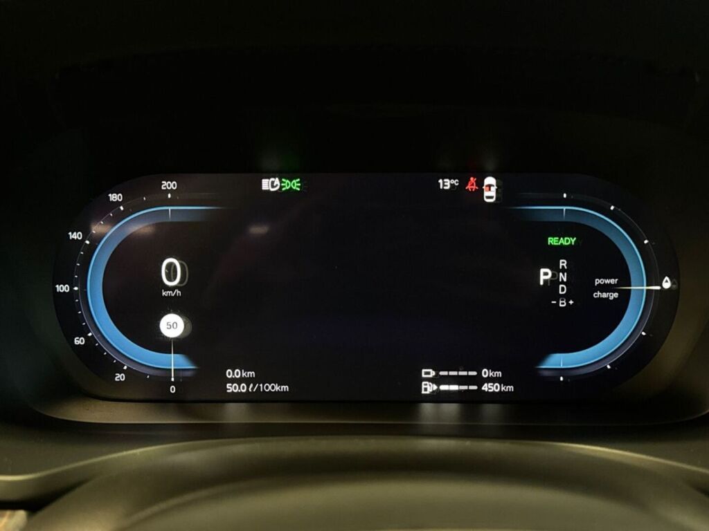 Volvo V60 2023 Musta