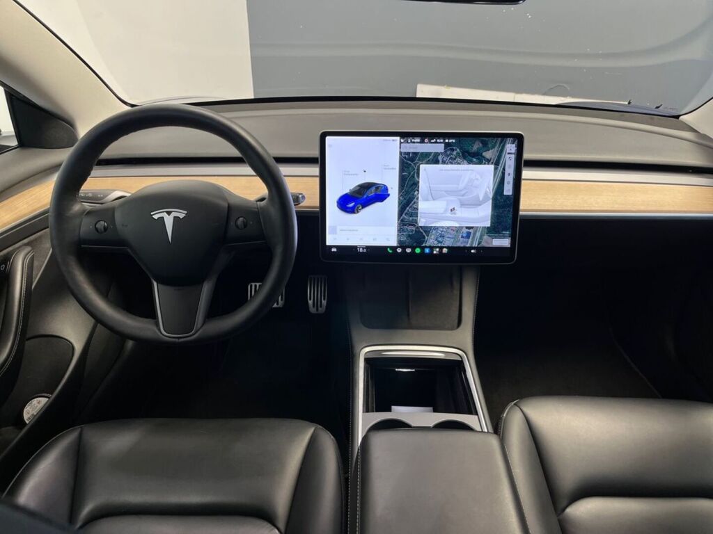 Tesla Model 3 2021 Sininen